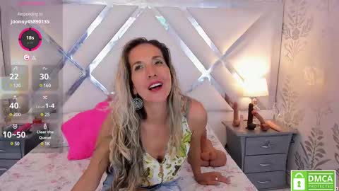 Snapshot of laurafarrely chatting on February 2025 07:53:02 AM Laura online show from February 2025 07:53:02 AM