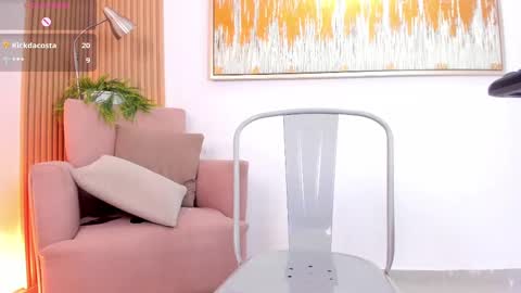 Snapshot of laurah_hill chatting on February 2025 11:10:02 PM Lau online show from February 2025 11:10:02 PM