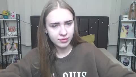 LauraHlot online show from September 2025 06:06:01 AM