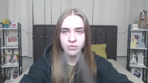 LauraHlot online show from October 2025 05:50:02 AM