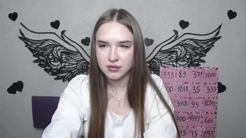 LauraHlot online show from April 2026 05:58:02 PM