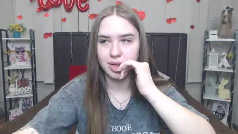 LauraHlot online show from May 2026 06:10:02 AM