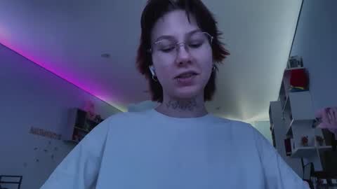 Lora online show from February 2026 11:20:01 AM