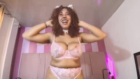 Snapshot of lauraltt chatting on October 2025 12:53:02 PM lauraltt online show from October 2025 12:53:02 PM