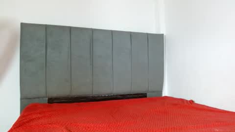 Snapshot of lauraluango12 chatting on March 2026 09:20:01 PM Laura online show from March 2026 09:20:01 PM