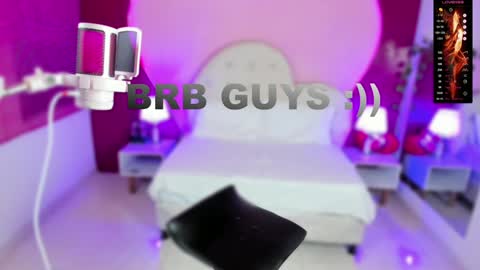 Snapshot of lauramartin1 chatting on January 2025 07:16:02 AM Laura MartinGMT-5 2200-0600 online show from January 2025 07:16:02 AM