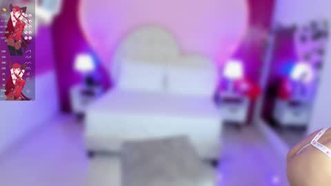 Snapshot of lauramartin1 chatting on February 2025 12:54:02 AM Laura MartinGMT-5 2200-0600 online show from February 2025 12:54:02 AM