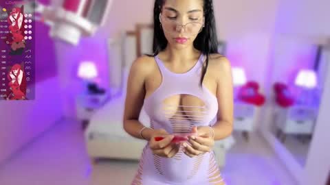 Snapshot of lauramartin1 chatting on March 2025 12:55:02 AM Laura MartinGMT-5 2200-0600 online show from March 2025 12:55:02 AM