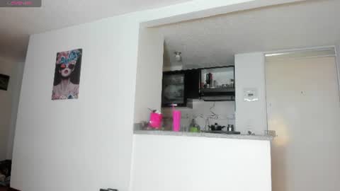 Laura online show from June 2026 09:50:02 PM