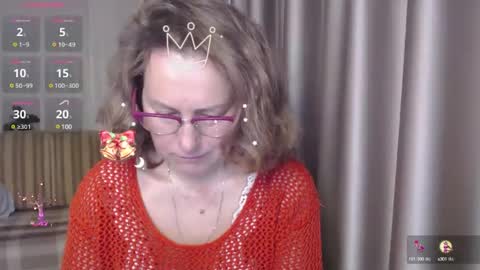 Snapshot of lauraoven1 chatting on December 2024 08:27:01 AM Lauraoven1 online show from December 2024 08:27:01 AM