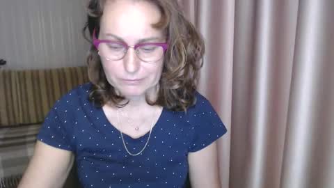 Snapshot of lauraoven1 chatting on December 2024 09:01:01 AM Lauraoven1 online show from December 2024 09:01:01 AM