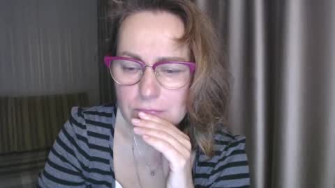 Snapshot of lauraoven1 chatting on December 2024 08:11:02 AM Lauraoven1 online show from December 2024 08:11:02 AM