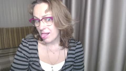 Snapshot of lauraoven1 chatting on December 2024 12:16:01 PM Lauraoven1 online show from December 2024 12:16:01 PM