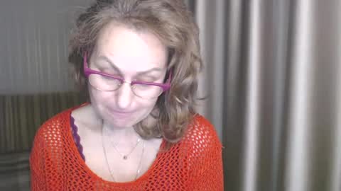 Snapshot of lauraoven1 chatting on January 2025 06:26:01 PM Lauraoven1 online show from January 2025 06:26:01 PM
