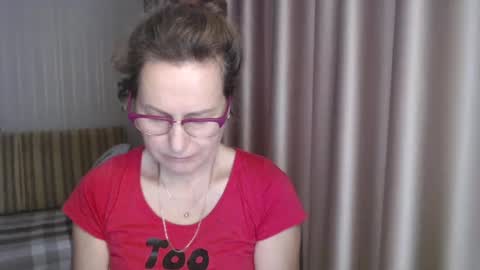 Snapshot of lauraoven1 chatting on January 2025 08:57:02 AM Lauraoven1 online show from January 2025 08:57:02 AM