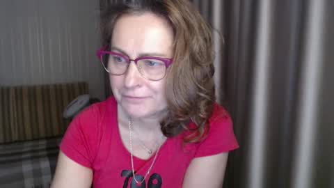 Snapshot of lauraoven1 chatting on January 2025 12:01:02 PM Lauraoven1 online show from January 2025 12:01:02 PM