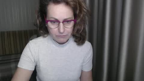 Snapshot of lauraoven1 chatting on January 2025 12:35:01 PM Lauraoven1 online show from January 2025 12:35:01 PM