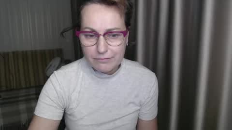 Snapshot of lauraoven1 chatting on January 2025 05:45:02 PM Lauraoven1 online show from January 2025 05:45:02 PM