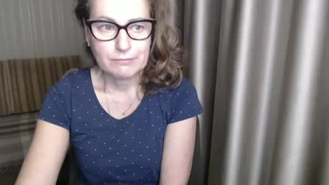 Snapshot of lauraoven1 chatting on January 2025 04:36:02 PM Lauraoven1 online show from January 2025 04:36:02 PM