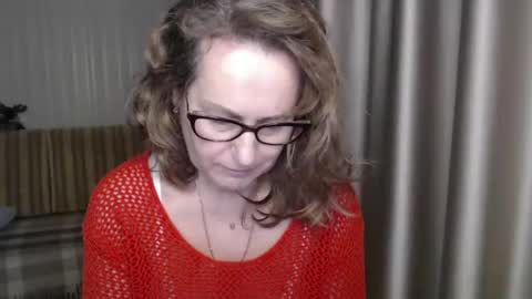 Snapshot of lauraoven1 chatting on January 2025 04:37:02 PM Lauraoven1 online show from January 2025 04:37:02 PM