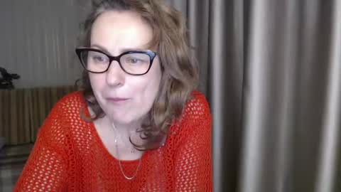 Snapshot of lauraoven1 chatting on January 2025 04:37:01 PM Lauraoven1 online show from January 2025 04:37:01 PM