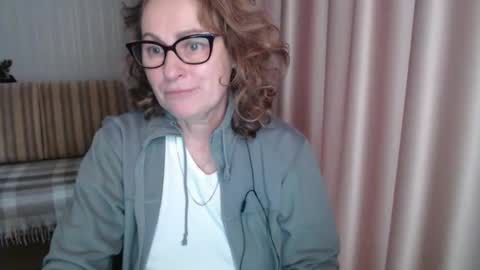Snapshot of lauraoven1 chatting on February 2025 12:49:01 PM Lauraoven1 online show from February 2025 12:49:01 PM