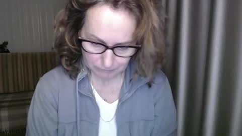 Snapshot of lauraoven1 chatting on February 2025 04:58:01 PM Lauraoven1 online show from February 2025 04:58:01 PM