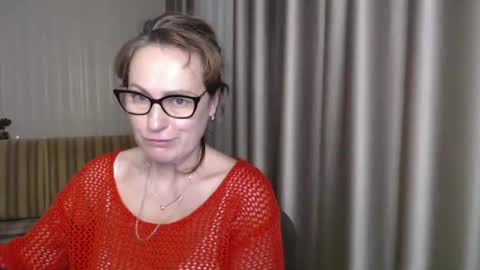 Snapshot of lauraoven1 chatting on February 2025 05:30:02 PM Lauraoven1 online show from February 2025 05:30:02 PM