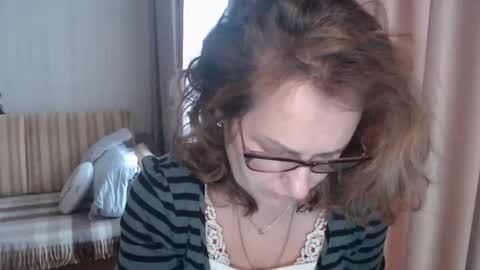 Snapshot of lauraoven1 chatting on February 2025 09:24:02 AM Lauraoven1 online show from February 2025 09:24:02 AM