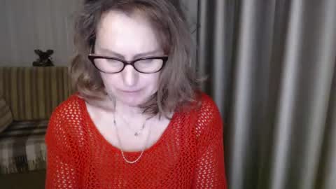 Snapshot of lauraoven1 chatting on March 2025 04:42:02 PM Lauraoven1 online show from March 2025 04:42:02 PM