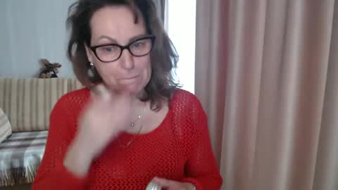 Snapshot of lauraoven1 chatting on March 2025 07:32:02 AM Lauraoven1 online show from March 2025 07:32:02 AM