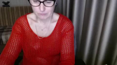 Snapshot of lauraoven1 chatting on March 2025 05:50:01 PM Lauraoven1 online show from March 2025 05:50:01 PM