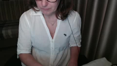 Snapshot of lauraoven1 chatting on March 2025 10:52:01 AM Lauraoven1 online show from March 2025 10:52:01 AM