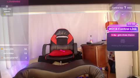 Laura Sofia online show from May 2026 03:51:02 PM