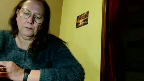 laureanne online show from December 2024 07:54:01 PM