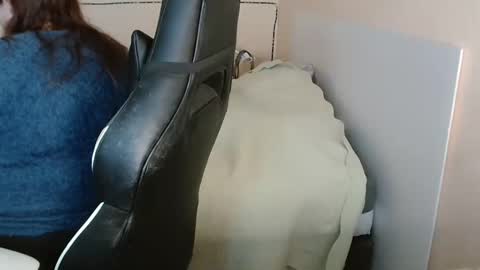 laureanne online show from March 2025 02:34:01 PM