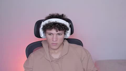 Snapshot of laureent__ chatting on October 2025 05:27:02 AM Laureent online show from October 2025 05:27:02 AM