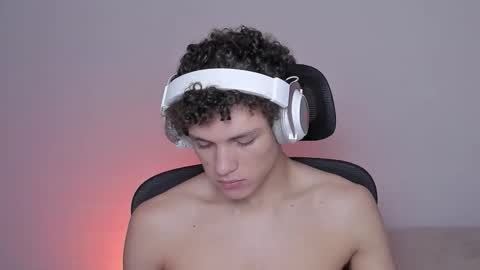 Snapshot of laureent__ chatting on October 2025 07:08:01 AM Laureent online show from October 2025 07:08:01 AM