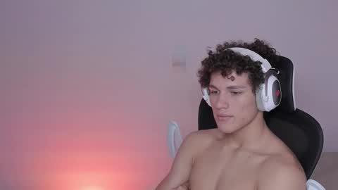 Snapshot of laureent__ chatting on October 2025 08:39:01 AM Laureent online show from October 2025 08:39:01 AM