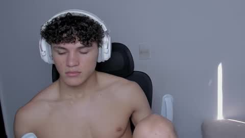 Snapshot of laureent__ chatting on October 2025 06:14:02 PM Laureent online show from October 2025 06:14:02 PM