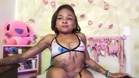 Lauren online show from February 2025 04:47:02 AM