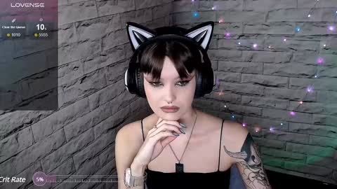 Snapshot of lauren_raquel chatting on January 2025 07:13:02 PM Eva online show from January 2025 07:13:02 PM