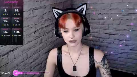Snapshot of lauren_raquel chatting on February 2025 05:50:01 PM Eva online show from February 2025 05:50:01 PM