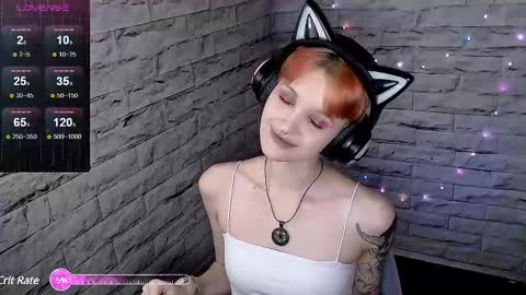 Snapshot of lauren_raquel chatting on March 2025 08:20:02 PM Eva online show from March 2025 08:20:02 PM