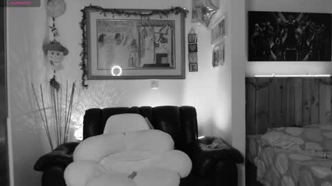 Snapshot of lauren_sweet7 chatting on December 2024 10:32:01 PM Lauren online show from December 2024 10:32:01 PM