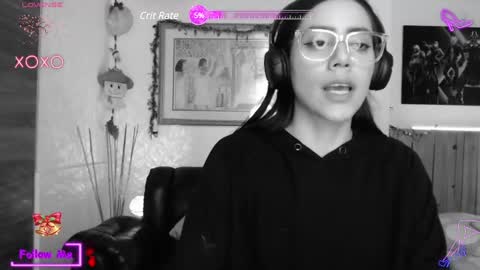 Snapshot of lauren_sweet7 chatting on December 2024 06:48:01 AM Lauren online show from December 2024 06:48:01 AM