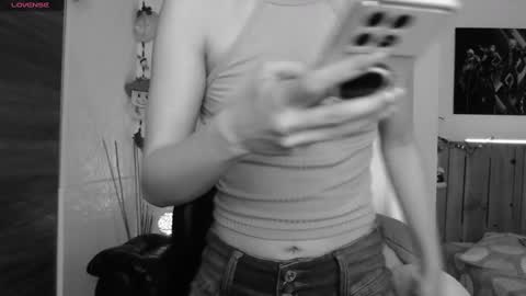 Snapshot of lauren_sweet7 chatting on January 2025 12:21:02 AM Lauren online show from January 2025 12:21:02 AM