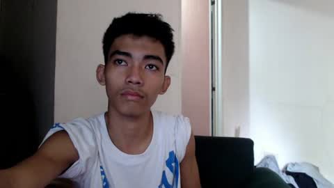 Snapshot of laurence_cuttieguyhere chatting on July 2026 04:03:01 AM laurence_cuttieguyhere online show from July 2026 04:03:01 AM