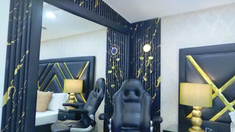 Lauren online show from March 2026 03:50:01 AM