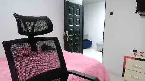 laurenhot94 online show from January 2026 12:14:02 AM